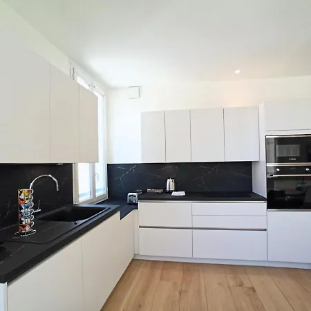 Viva Riviera Royale 2 Bedrooms 2 Bathrooms Apartment *